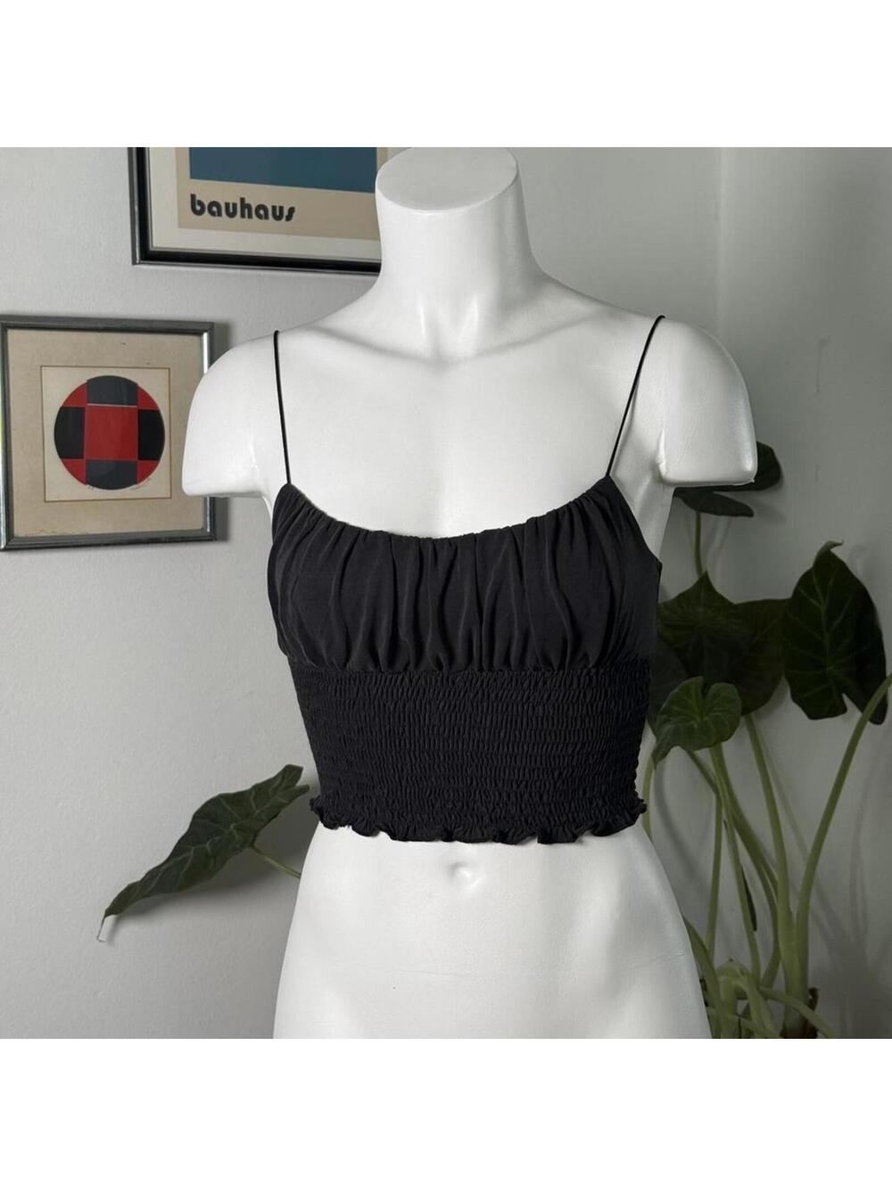 Urban Outfitters Women's Black Crop-top